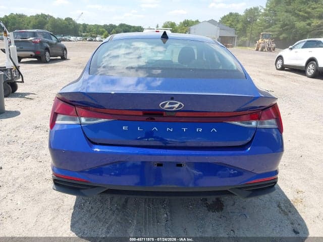 2022 HYUNDAI ELANTRA SE 16