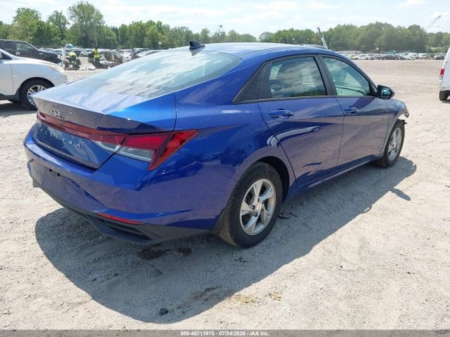 2022 HYUNDAI ELANTRA SE 4