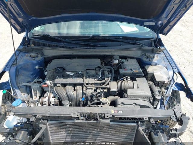 2022 HYUNDAI ELANTRA SE 10