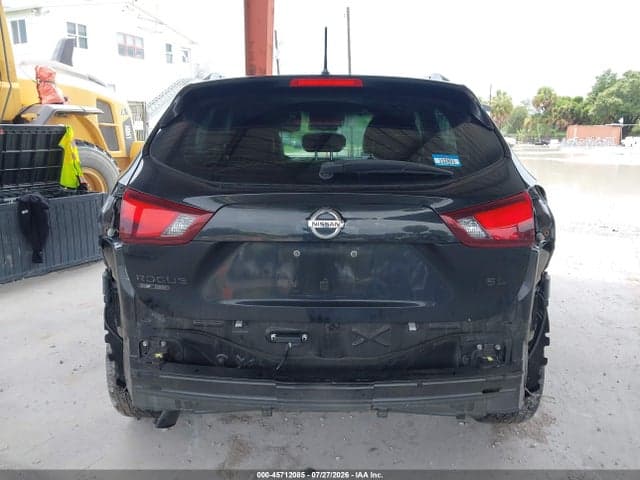 2017 NISSAN ROGUE SPORT SL 16
