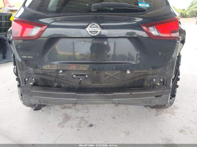 2017 NISSAN ROGUE SPORT SL 17