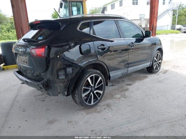 2017 NISSAN ROGUE SPORT SL 4
