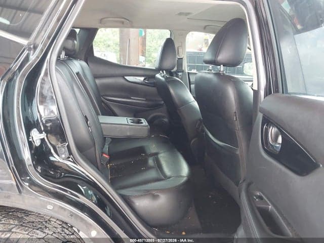 2017 NISSAN ROGUE SPORT SL 8