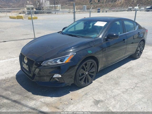 2022 NISSAN ALTIMA SR FWD 2