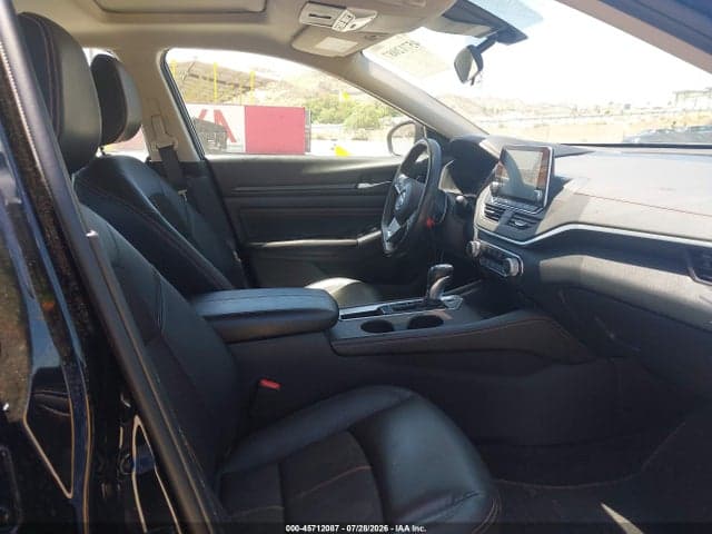 2022 NISSAN ALTIMA SR FWD 5