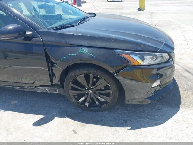 2022 NISSAN ALTIMA SR FWD 6