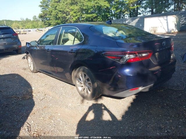 2021 TOYOTA CAMRY LE AWD 3
