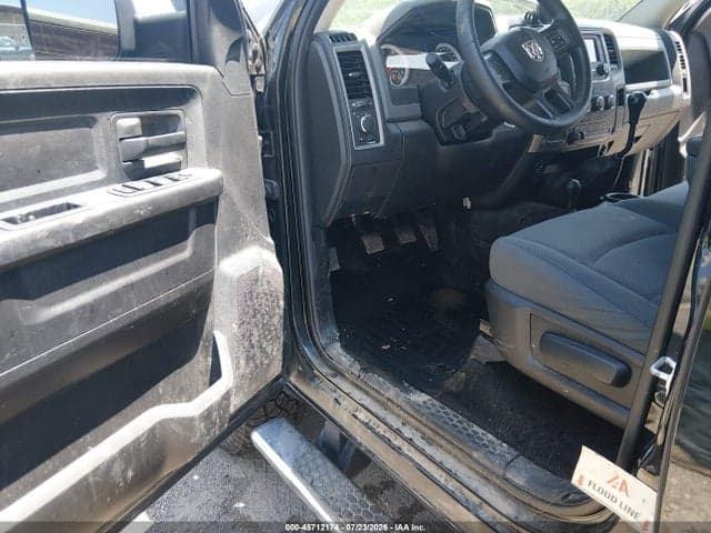 2017 RAM 2500 TRADESMAN 4X4 6'4 BOX 6