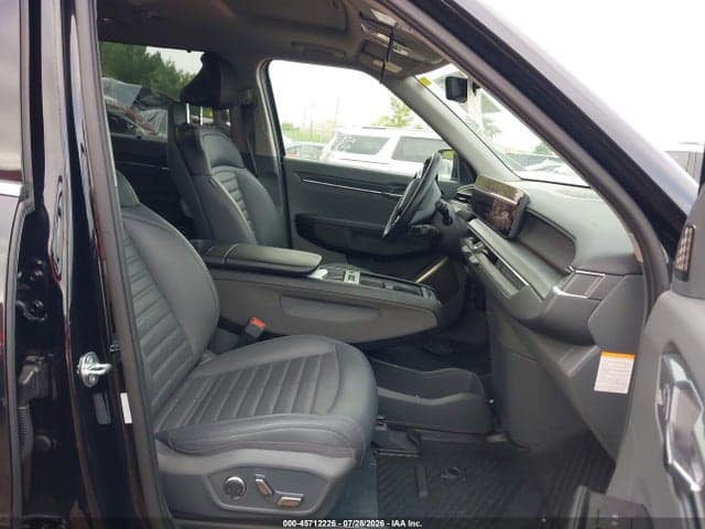 2025 KIA EV9 LAND 5