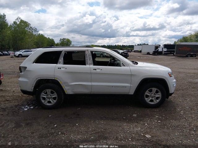 2017 JEEP GRAND CHEROKEE LAREDO 14
