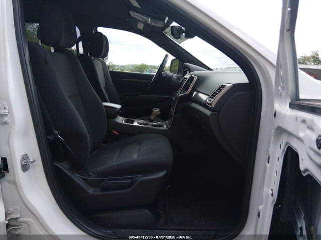 2017 JEEP GRAND CHEROKEE LAREDO 5