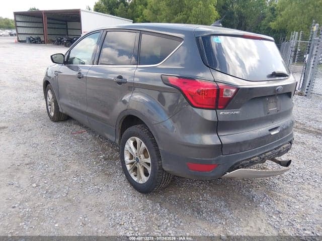 2019 FORD ESCAPE SE 3