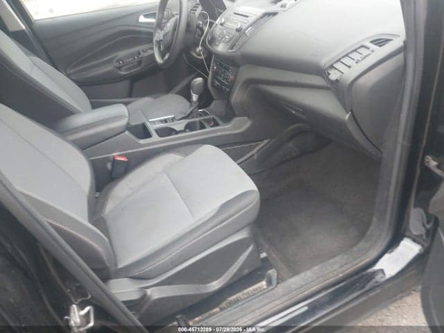 2017 FORD ESCAPE SE 5
