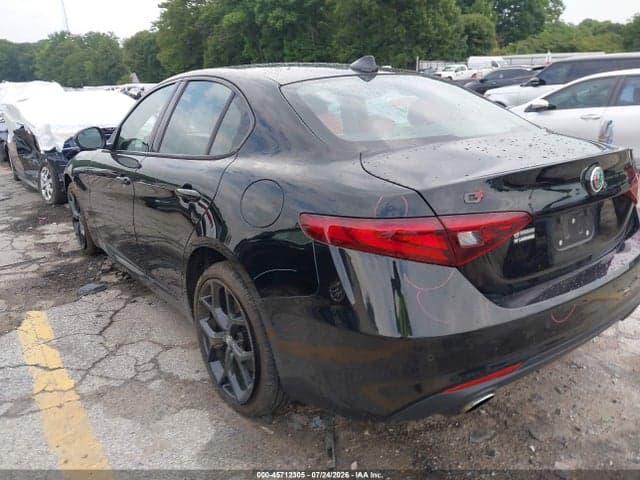2021 ALFA ROMEO GIULIA TI AWD 3