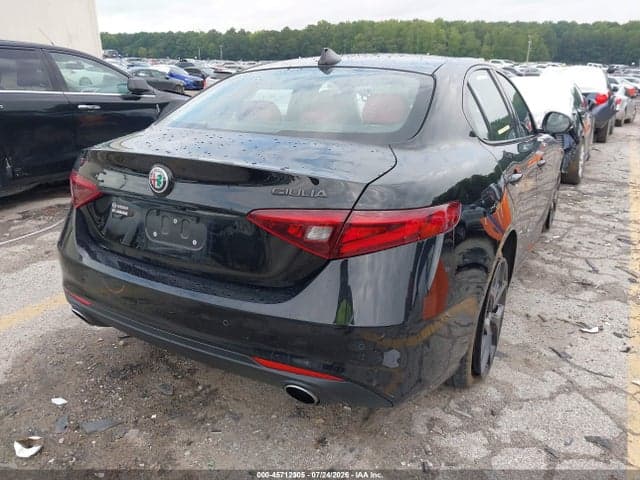 2021 ALFA ROMEO GIULIA TI AWD 4