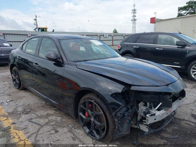 2021 ALFA ROMEO GIULIA TI AWD 6