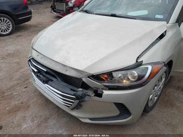 2017 HYUNDAI ELANTRA SE 6