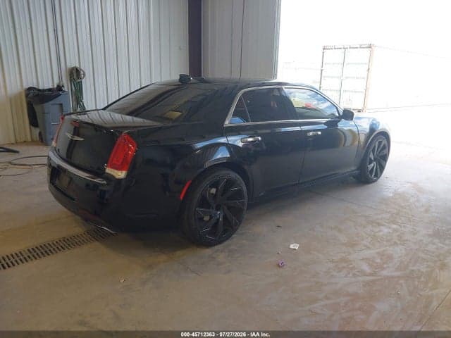 2017 CHRYSLER 300C 4