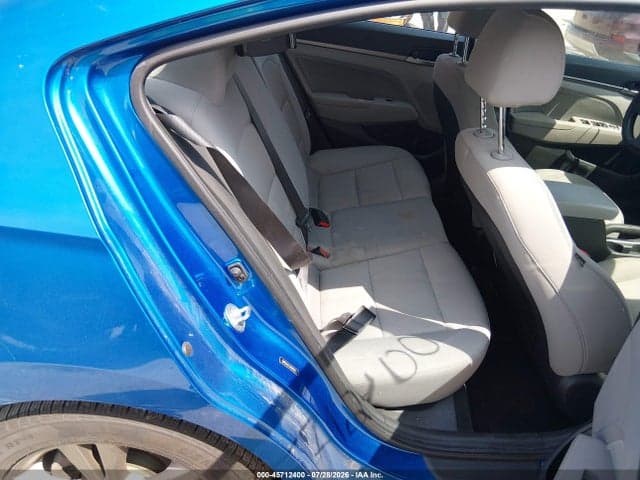 2018 HYUNDAI ELANTRA SEL 8