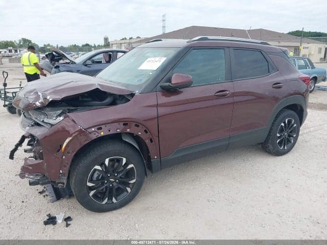 2022 CHEVROLET TRAILBLAZER AWD LT 2