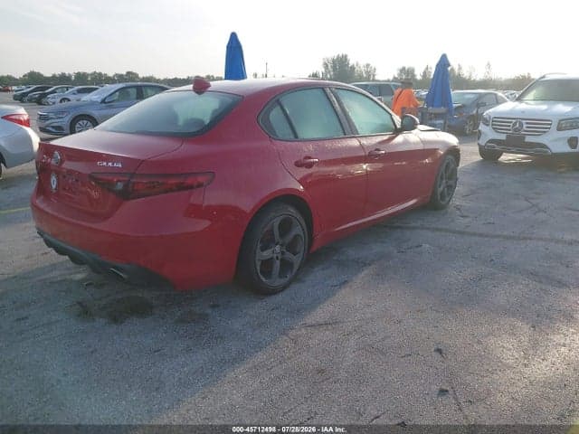 2017 ALFA ROMEO GIULIA AWD 4