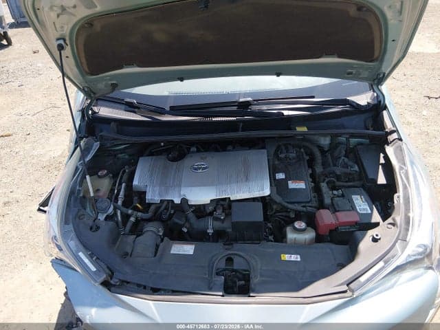 2017 TOYOTA PRIUS THREE 10