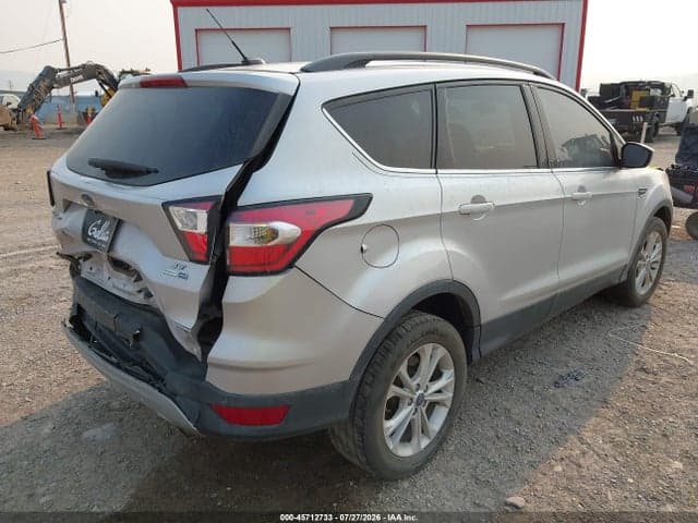 2017 FORD ESCAPE SE 4