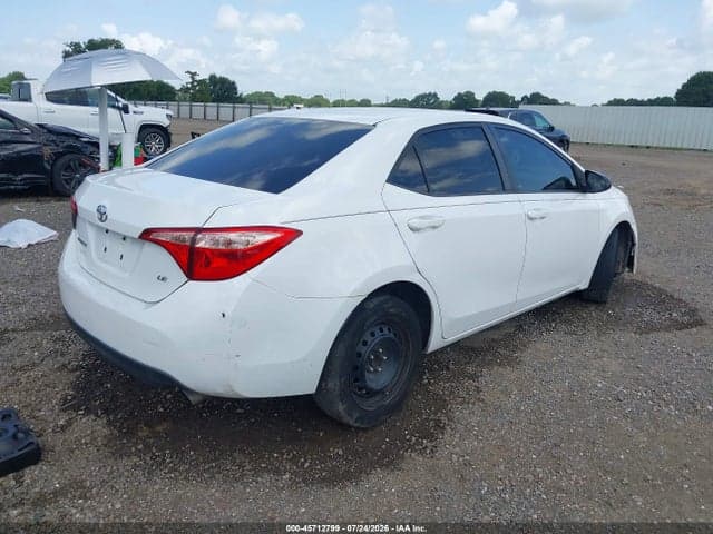 2017 TOYOTA COROLLA LE 4