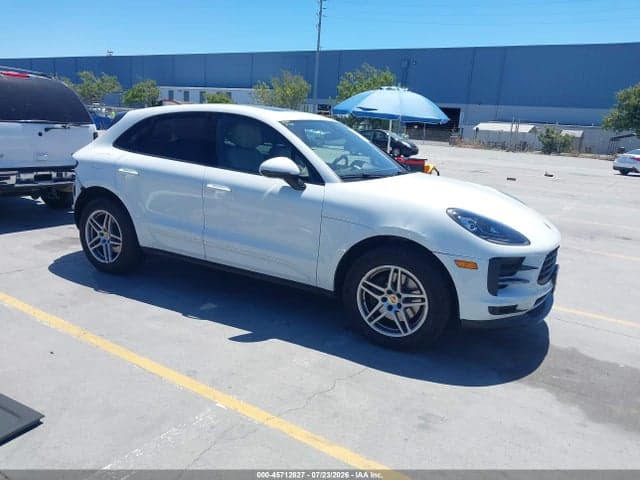 2019 PORSCHE MACAN 1