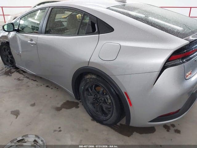 2023 TOYOTA PRIUS LE 3
