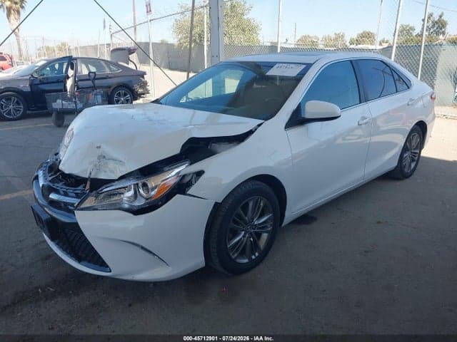 2017 TOYOTA CAMRY SE 2