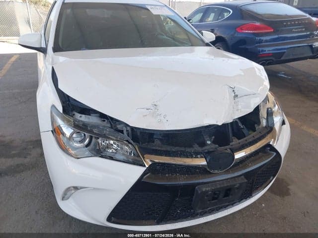 2017 TOYOTA CAMRY SE 6