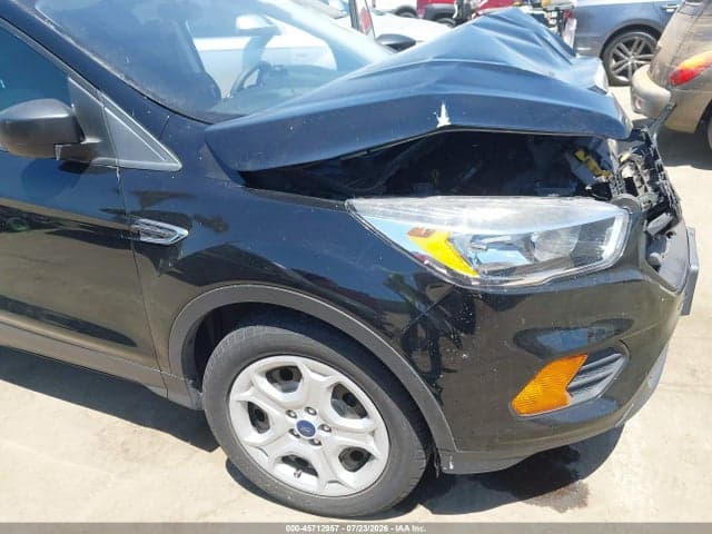 2017 FORD ESCAPE S 4