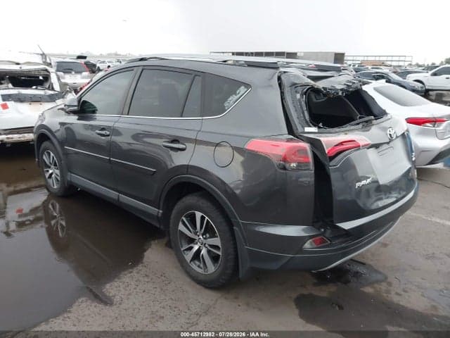 2017 TOYOTA RAV4 XLE 3