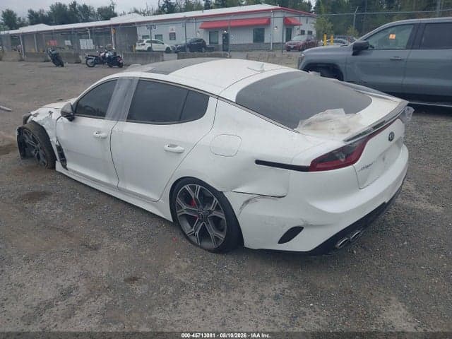 2018 KIA STINGER GT2 3
