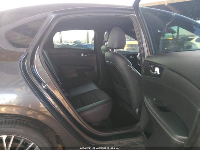 2023 KIA FORTE GT-LINE 8