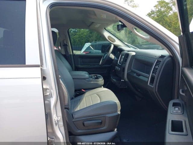 2019 RAM 1500 CLASSIC EXPRESS 4X2 6'4 BOX 5