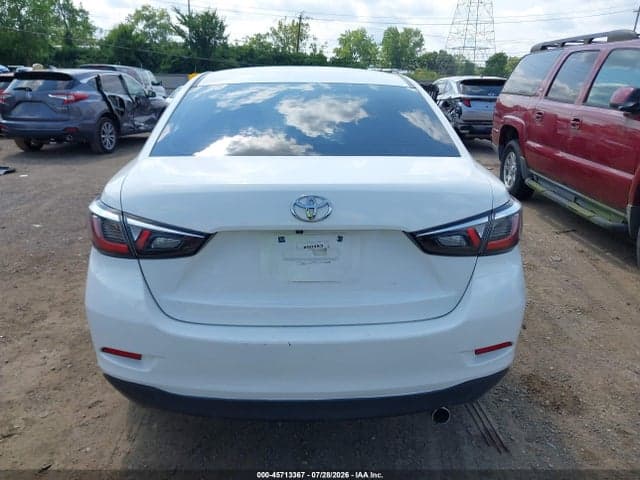 2017 TOYOTA YARIS IA 17