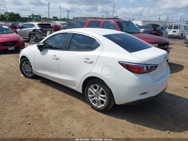 2017 TOYOTA YARIS IA 3
