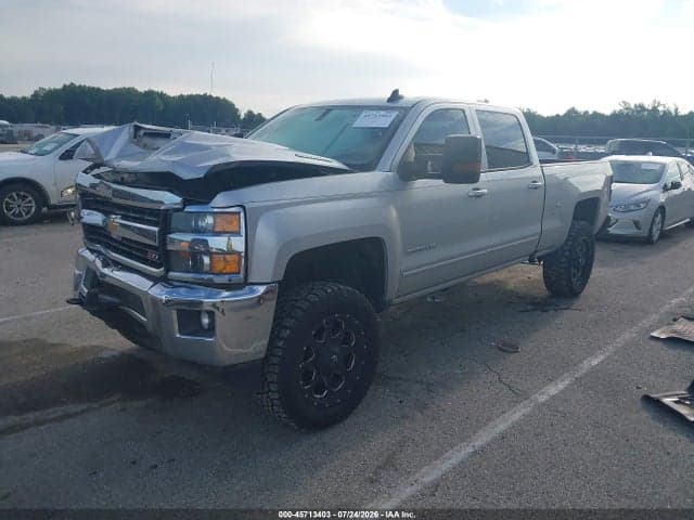 2017 CHEVROLET SILVERADO 2500HD LT 2