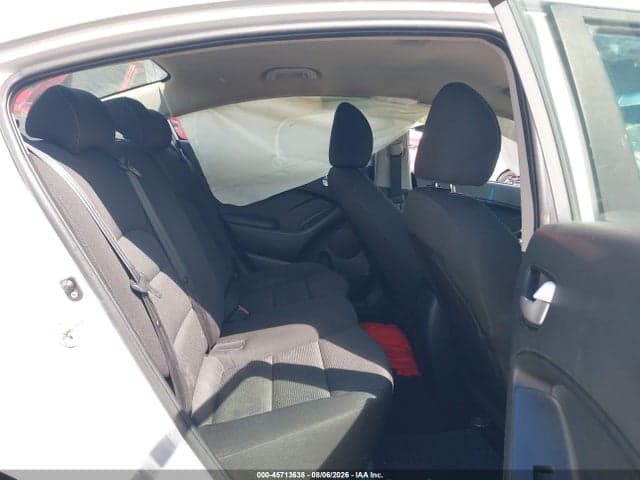 2017 KIA FORTE LX 8