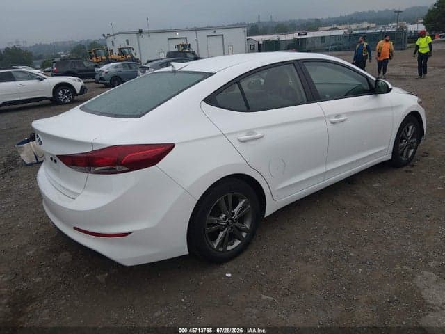2017 HYUNDAI ELANTRA SE 4