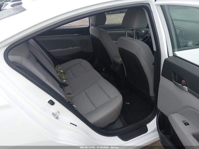 2017 HYUNDAI ELANTRA SE 8