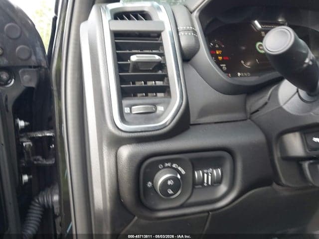 2025 RAM 3500 LARAMIE 4X4 8' BOX 13