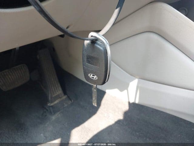 2019 HYUNDAI TUCSON SE 11