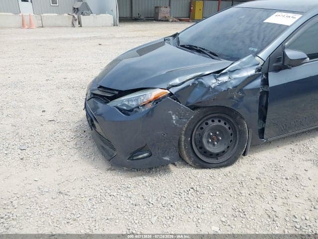 2017 TOYOTA COROLLA LE 6
