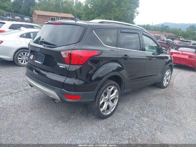 2019 FORD ESCAPE TITANIUM 4