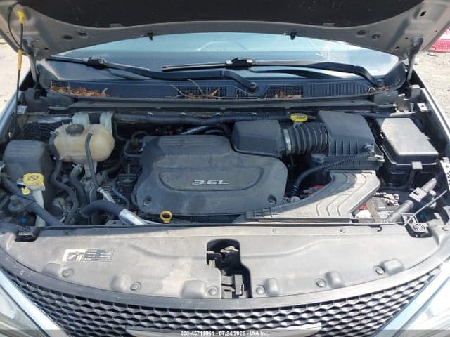 2017 CHRYSLER PACIFICA TOURING-L PLUS 10