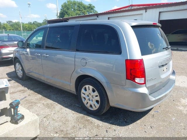2018 DODGE GRAND CARAVAN SE 3