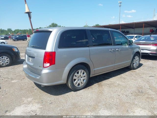 2018 DODGE GRAND CARAVAN SE 4
